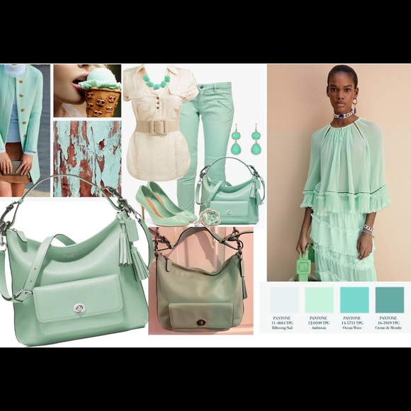 Coach Legacy Courtenay hobo in leather - Picture 2 of 8